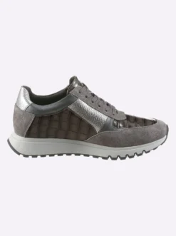 Sneaker mit Metallic-Akzenten