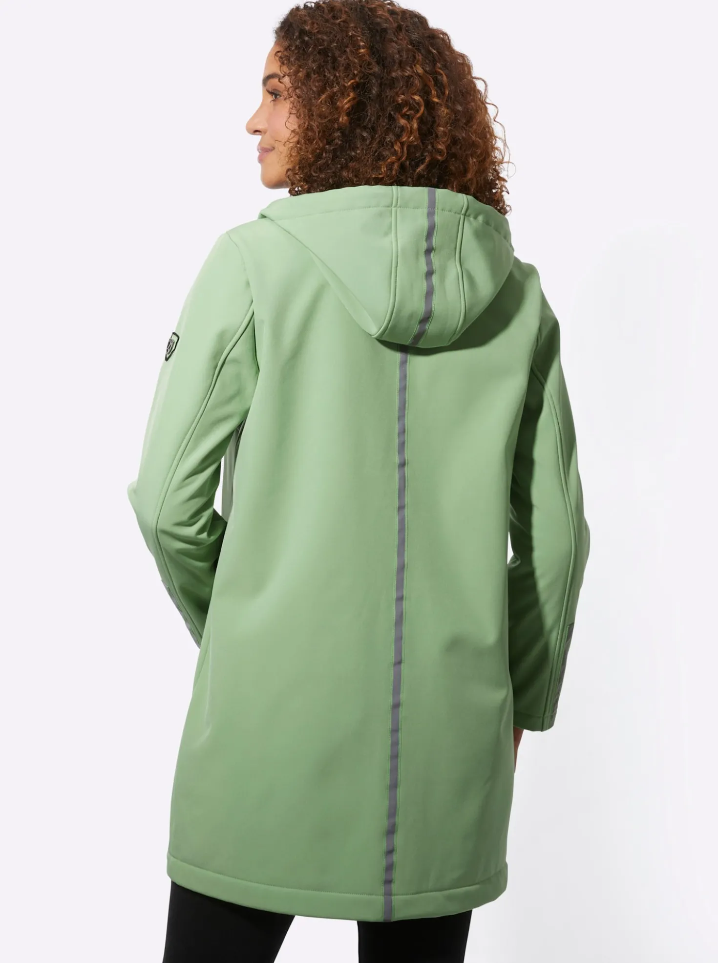 Softshelljacke mit reflektierenden Streifen