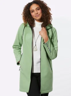 Softshelljacke mit reflektierenden Streifen