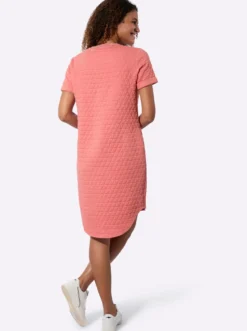 Sommerkleid im Jacquard-Muster
