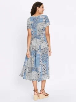 Sommerkleid mit Raffungen an den Schultern