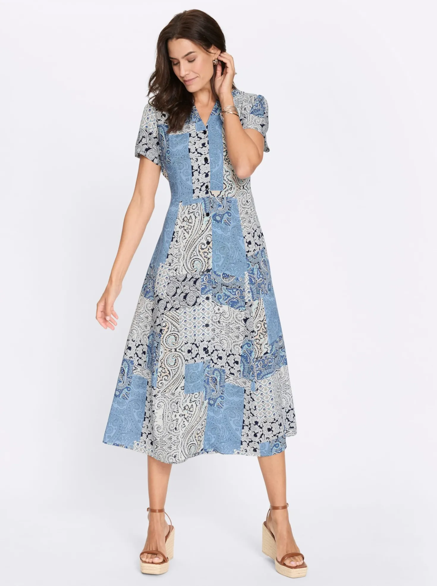 Sommerkleid mit Raffungen an den Schultern
