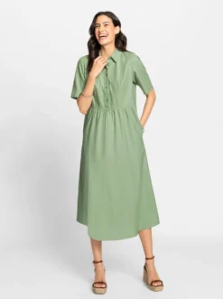 Sommerkleid mit Taillenbetonung