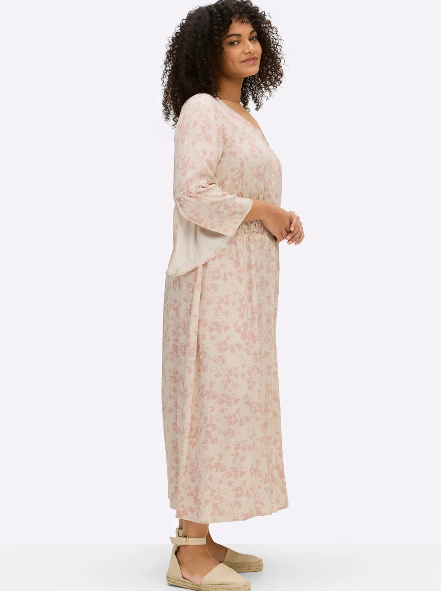 Sommerkleid mit Volantärmeln