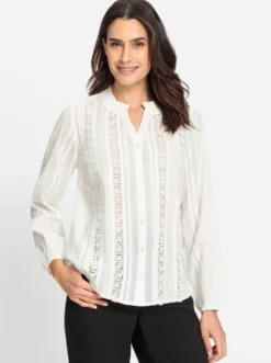 Spitzenbluse mit Kellerfalte hinten