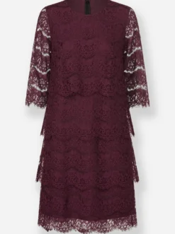 Spitzenkleid in Stufenform