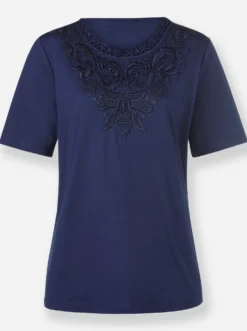 Spitzenshirt im superweichen Materialmix