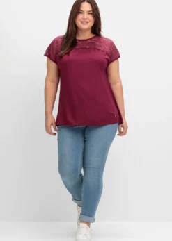 Spitzenshirt in A-Linie
