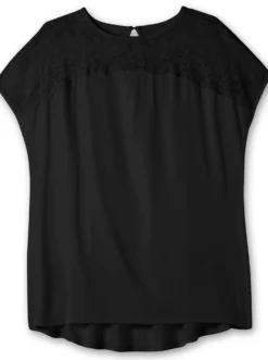 Spitzenshirt in A-Linie