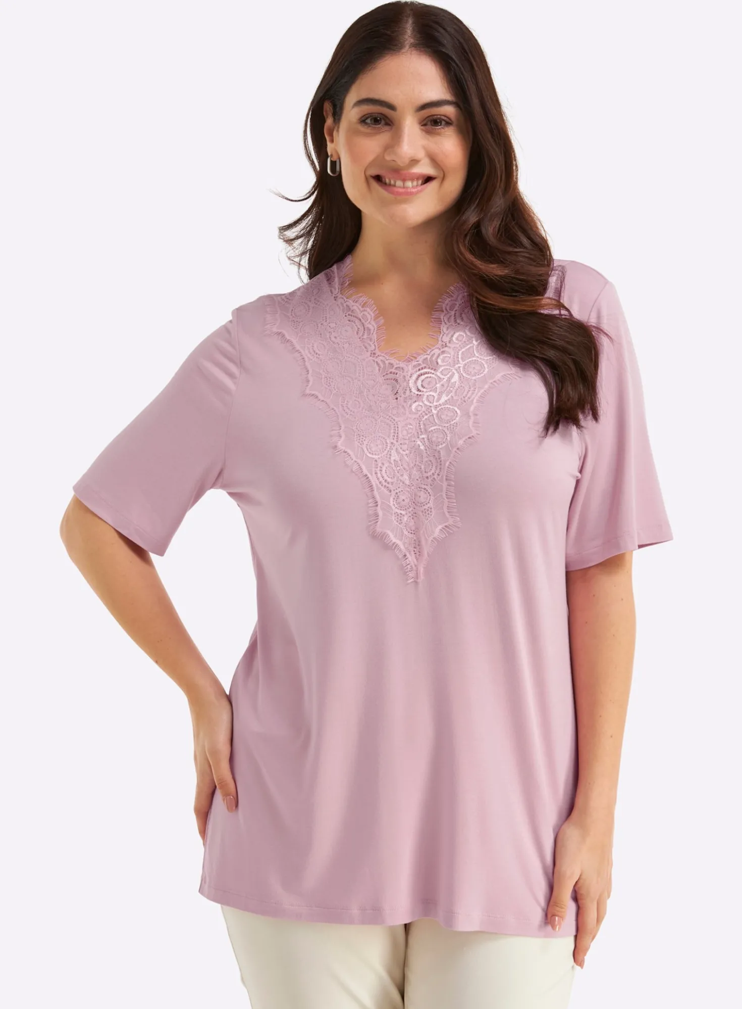 Spitzenshirt mit beidseitigem, tiefem V