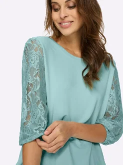 Spitzenshirt mit dezenter Raffung
