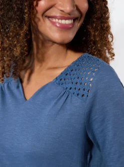 Spitzenshirt mit elastischem Saum