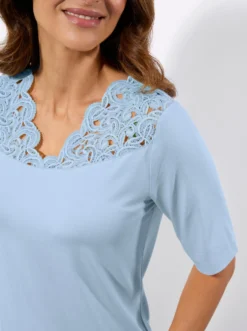 Spitzenshirt mit längerem Kurzarm