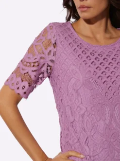 Spitzenshirt mit unterlegtem Body