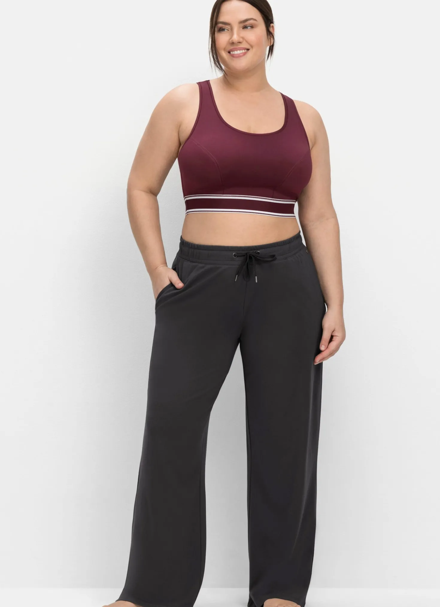Sporthose in weiter Form