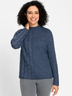 Stehkragenpullover im Strickmuster-Mix