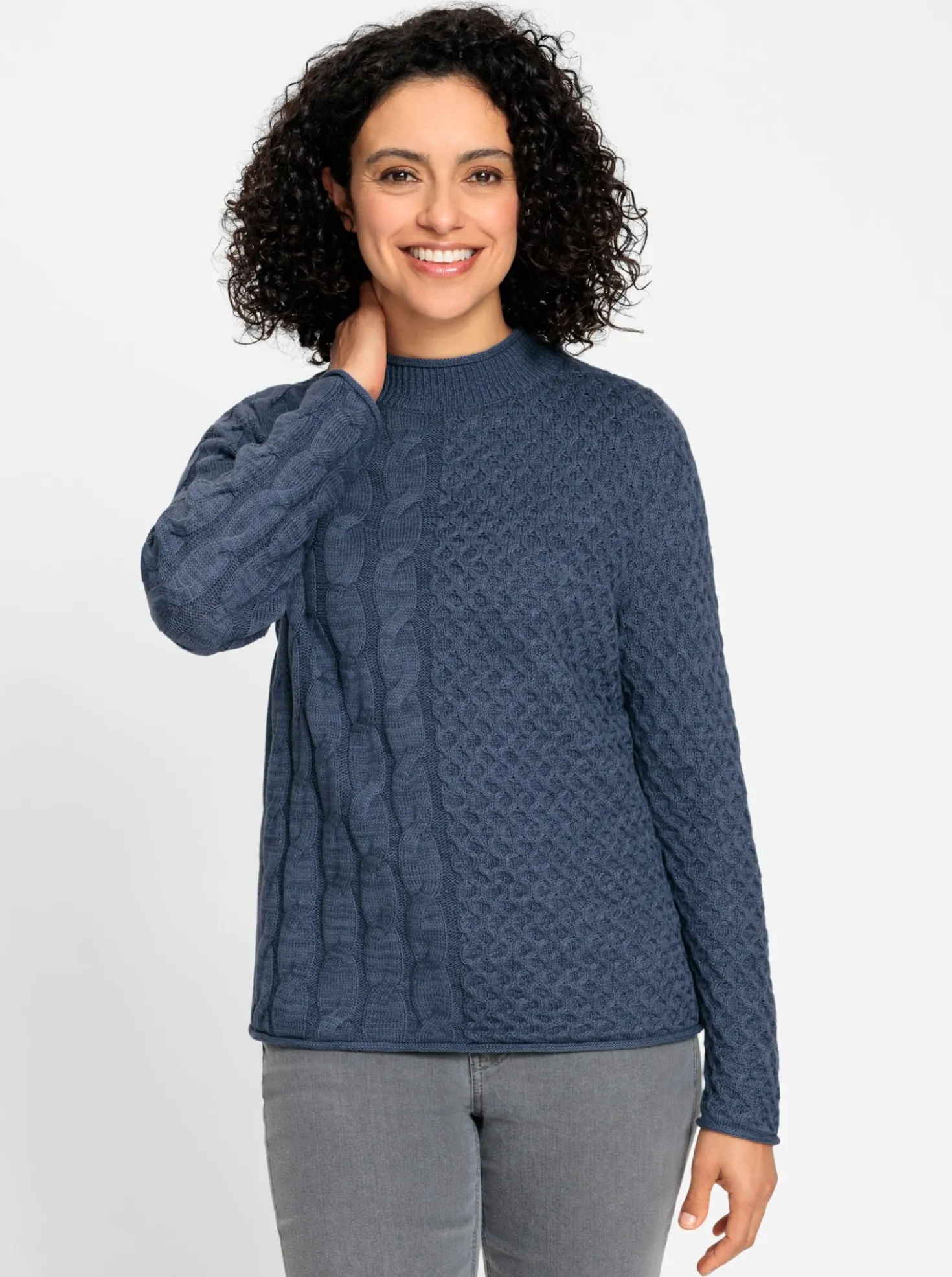 Stehkragenpullover im Strickmuster-Mix