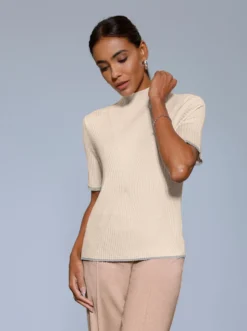 Stehkragenpullover in modischer Ripp-Optik