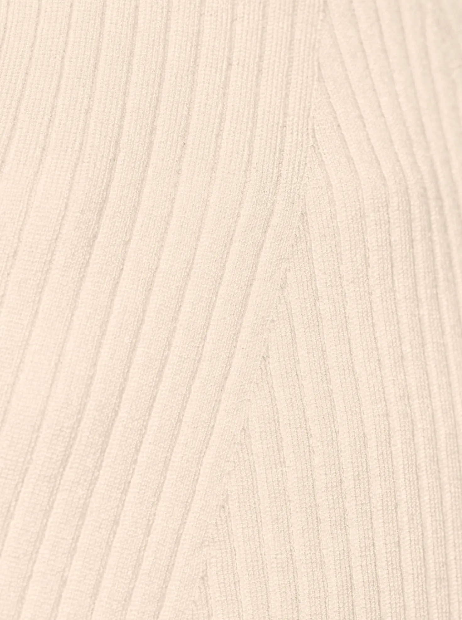 Stehkragenpullover in modischer Ripp-Optik