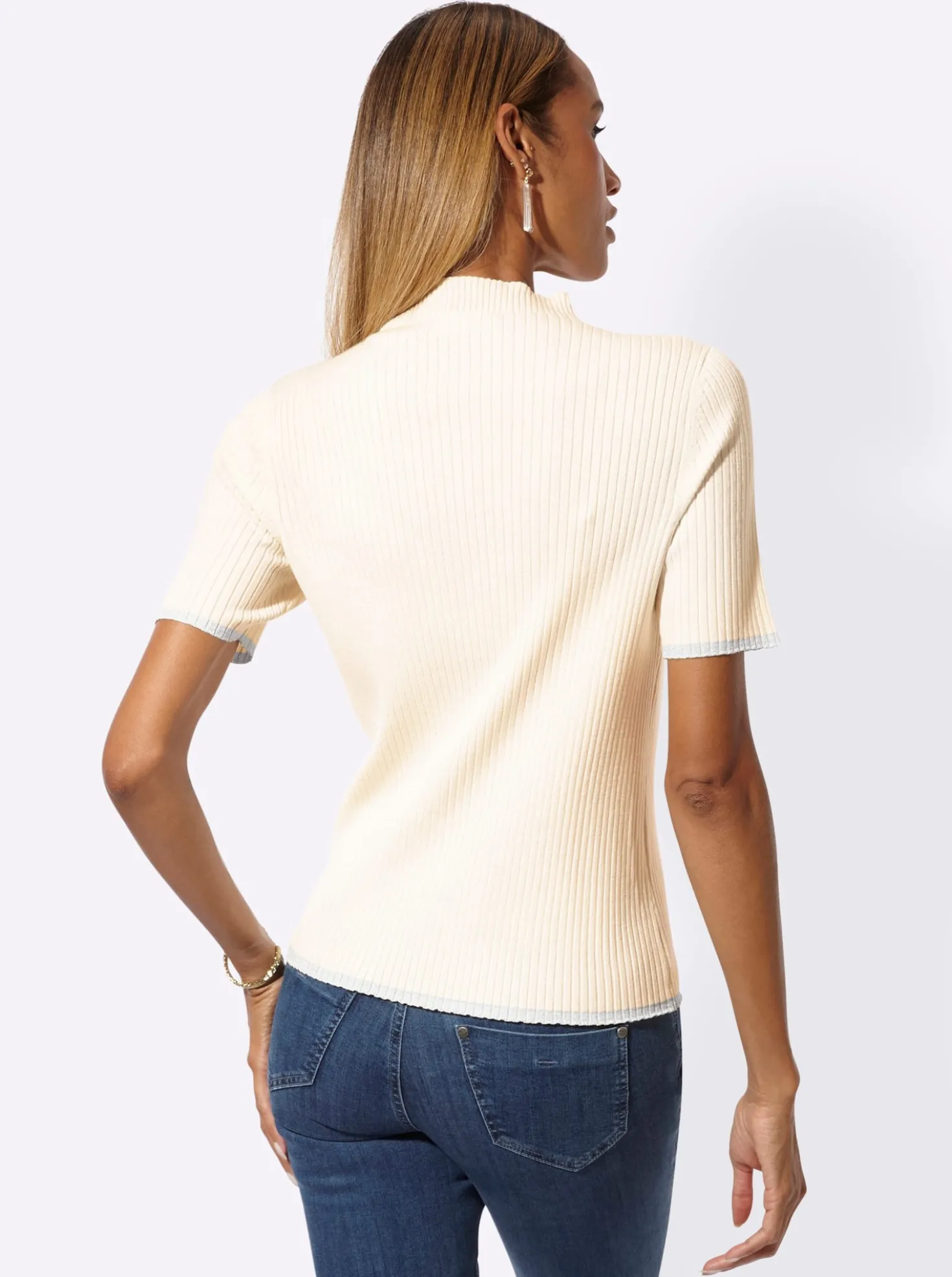 Stehkragenpullover in modischer Ripp-Optik