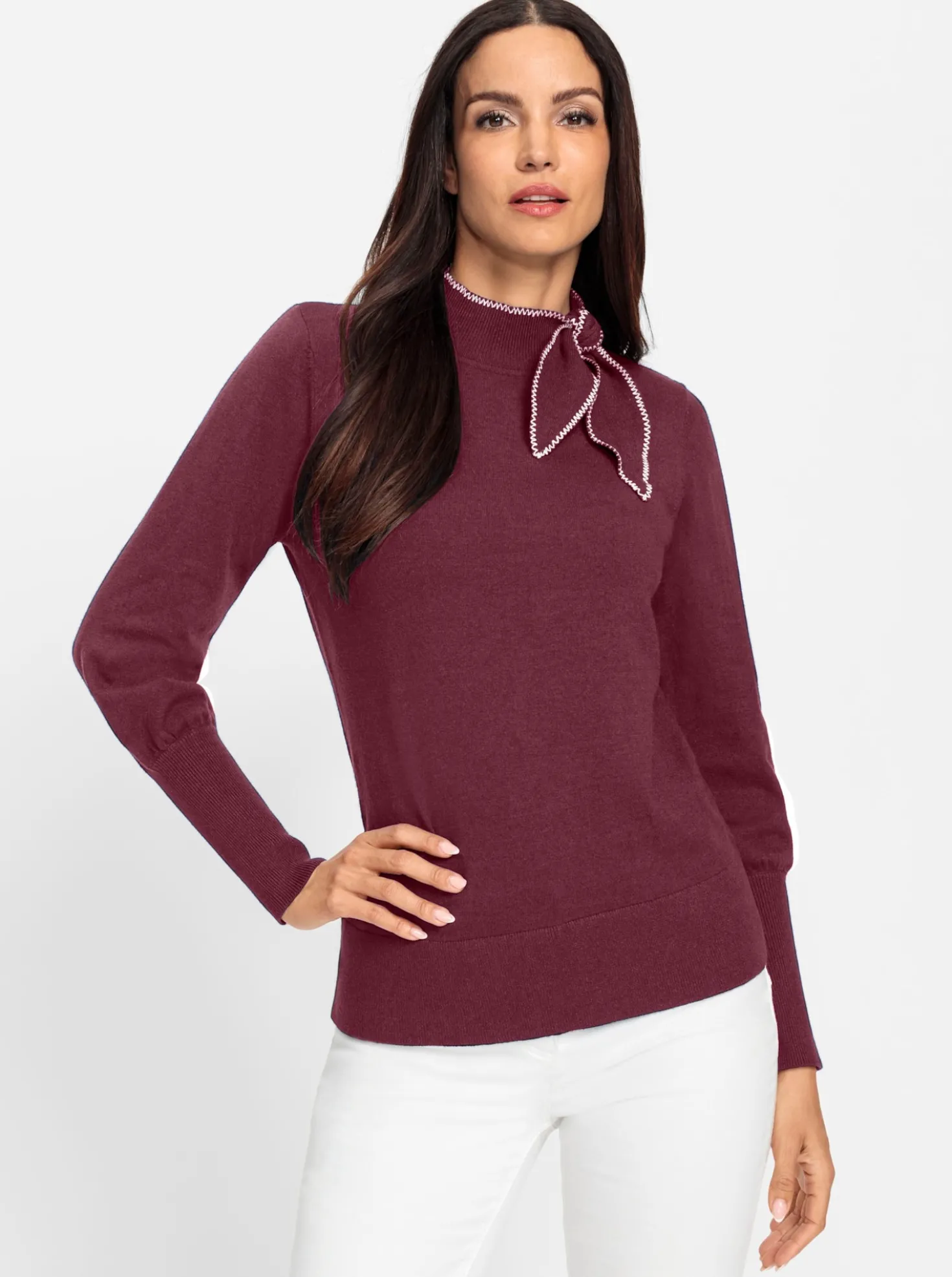 Stehkragenpullover mit seitlicher Schluppe