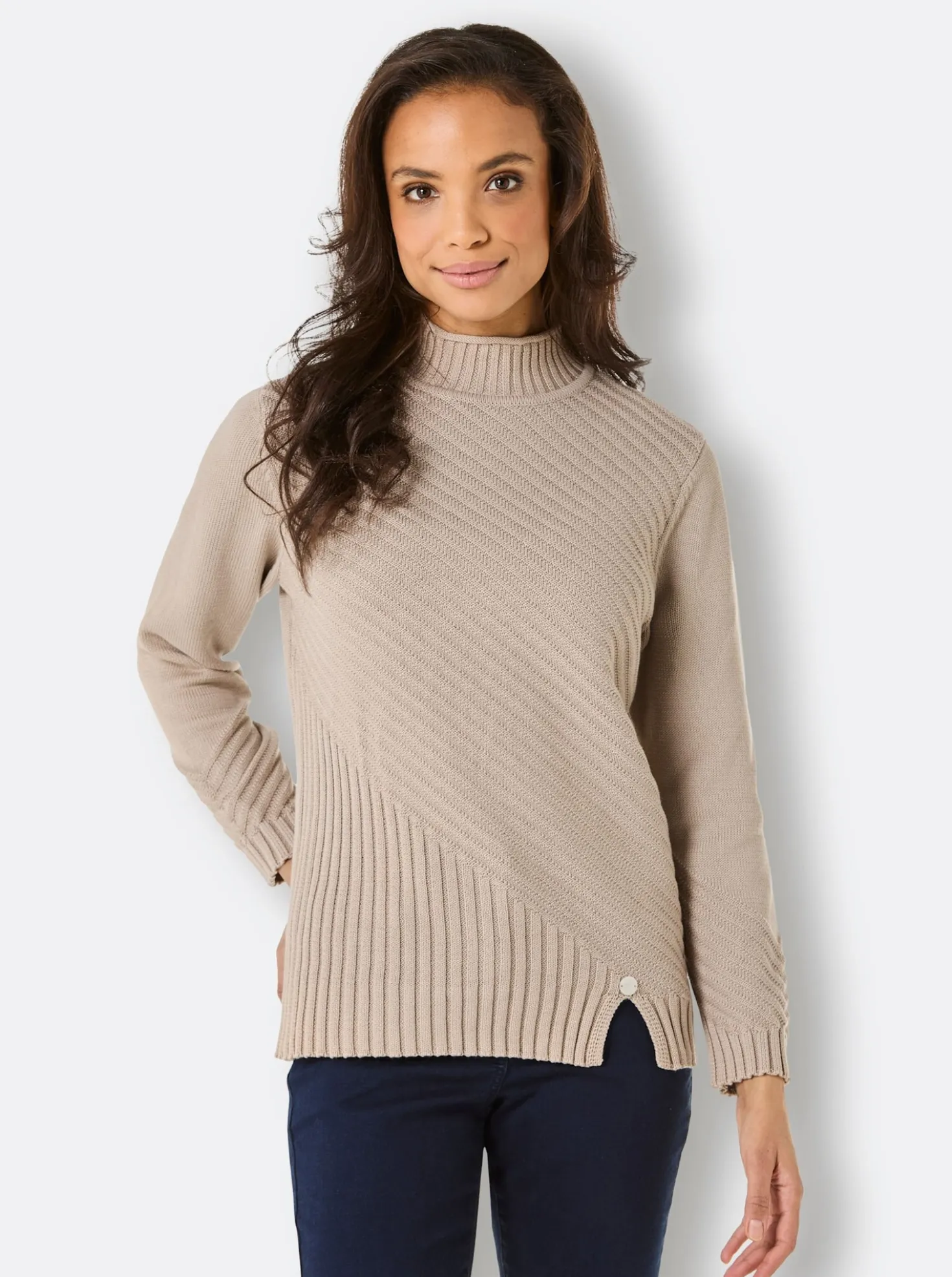 Stehkragenpullover Schlitz am Saum