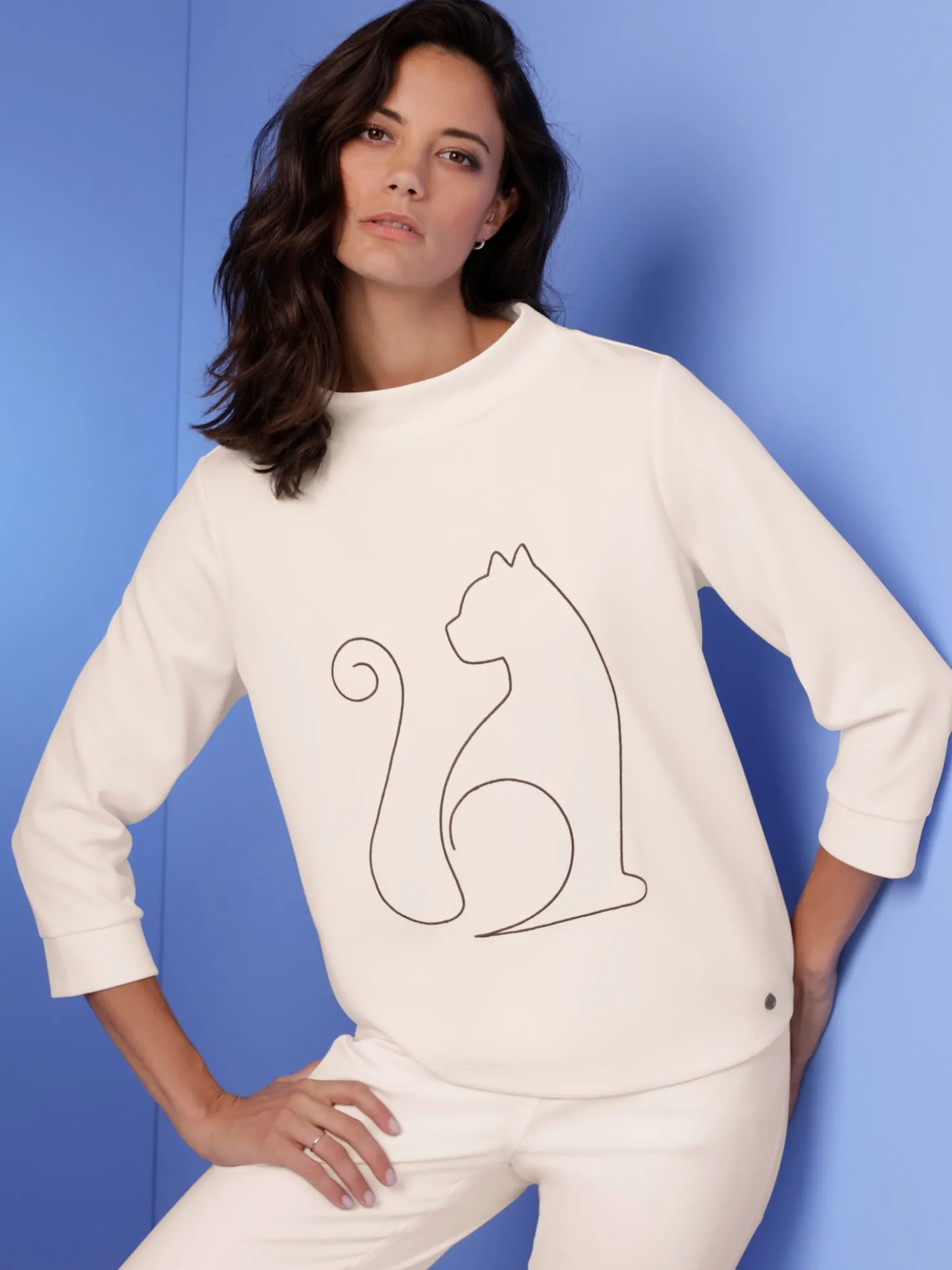 Stehkragenshirt mit Kordelstickerei
