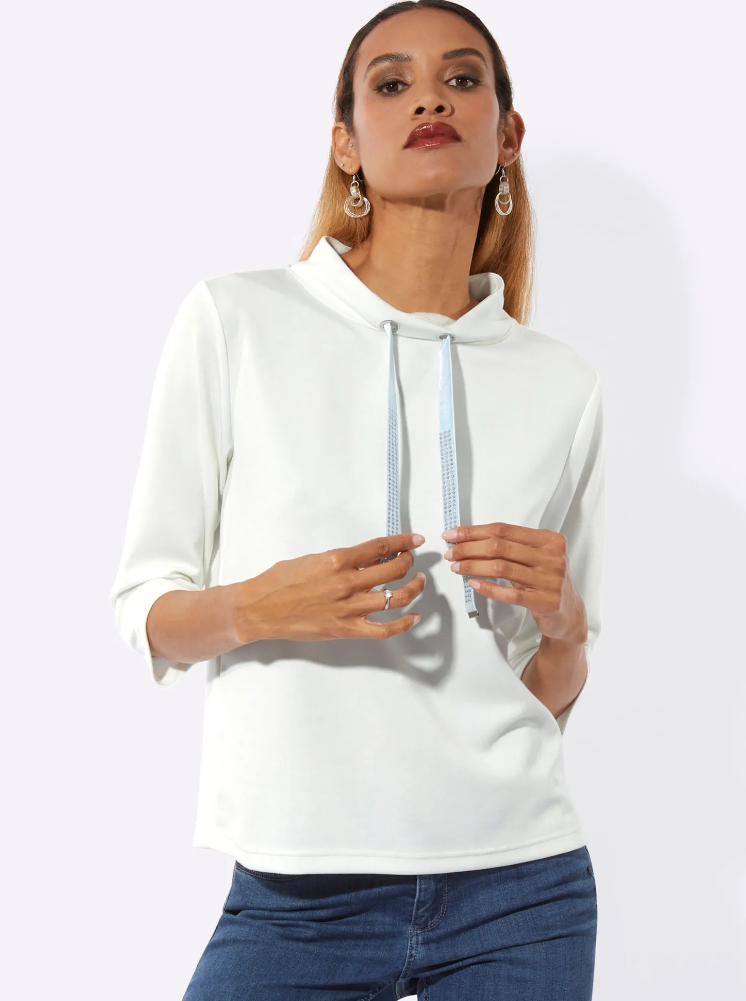 Stehkragenshirt mit Samtband