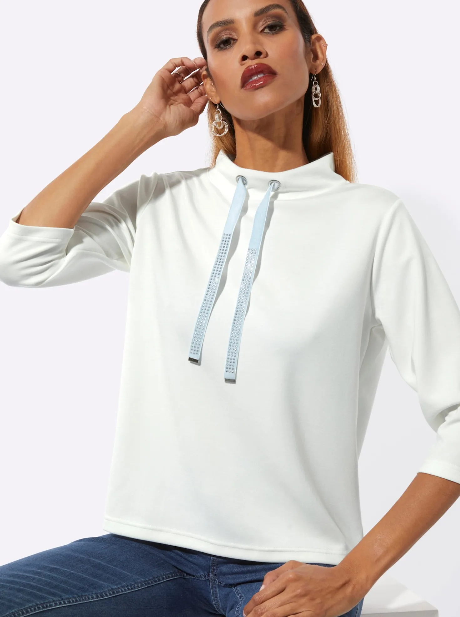Stehkragenshirt mit Samtband