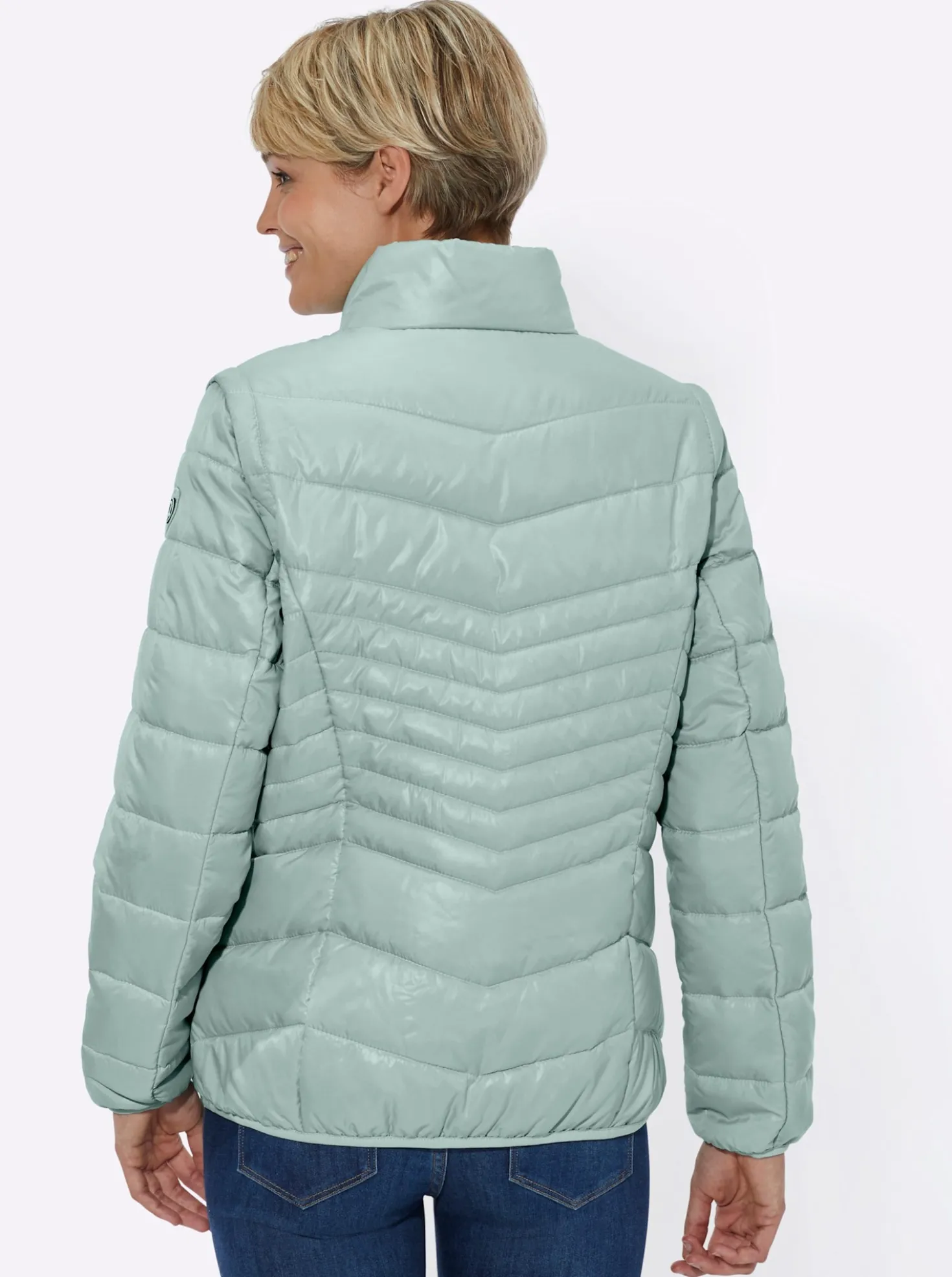 Steppjacke mit abzippbaren Ärmeln