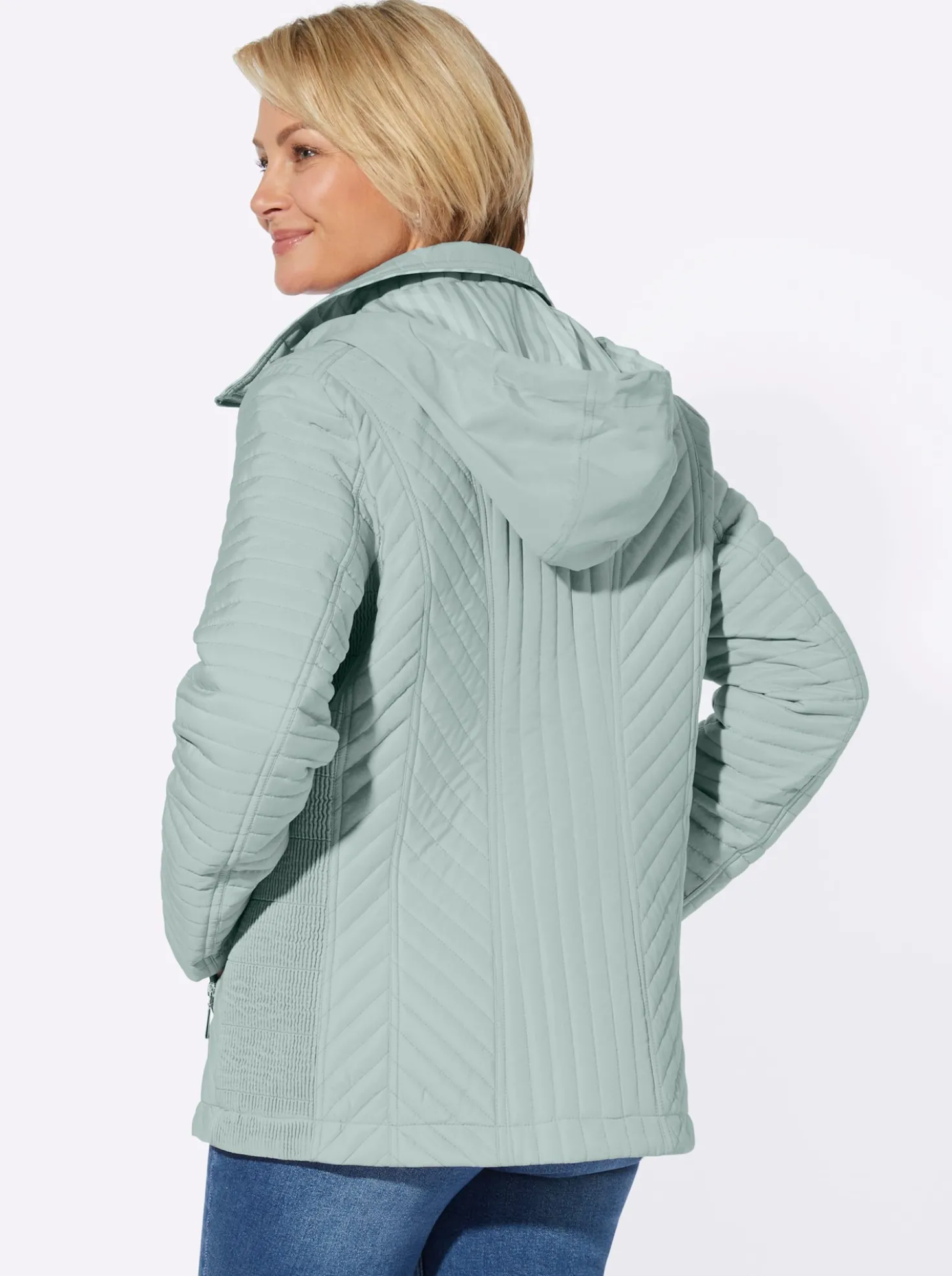 Steppjacke mit abzippbarer Kapuze