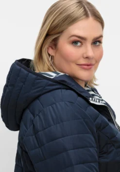 Steppjacke mit gestreiftem Innenfutter, in Longform