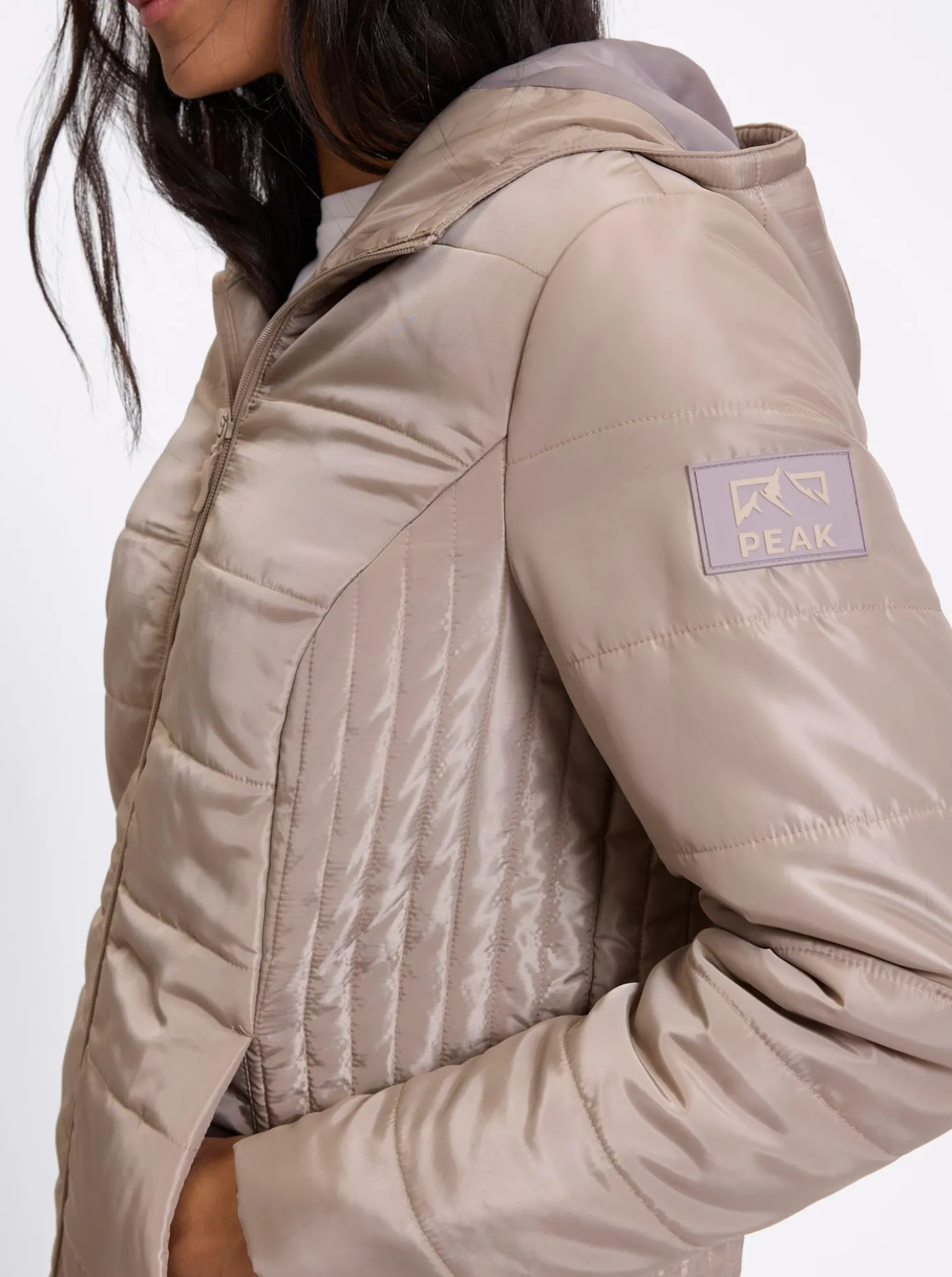 Steppjacke mit Kapuze