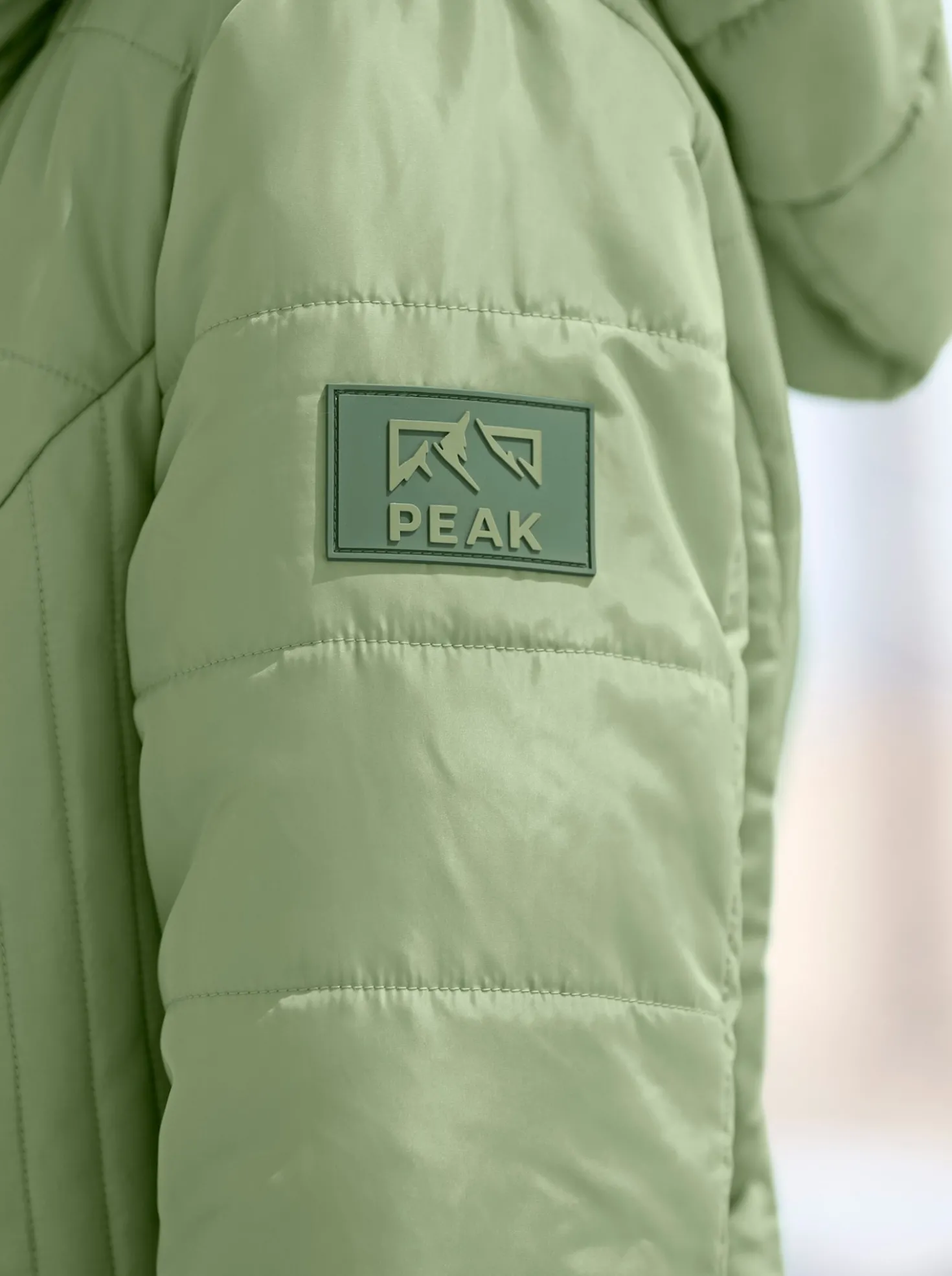 Steppjacke mit Kapuze