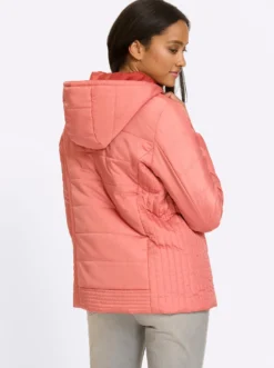 Steppjacke mit Kapuze