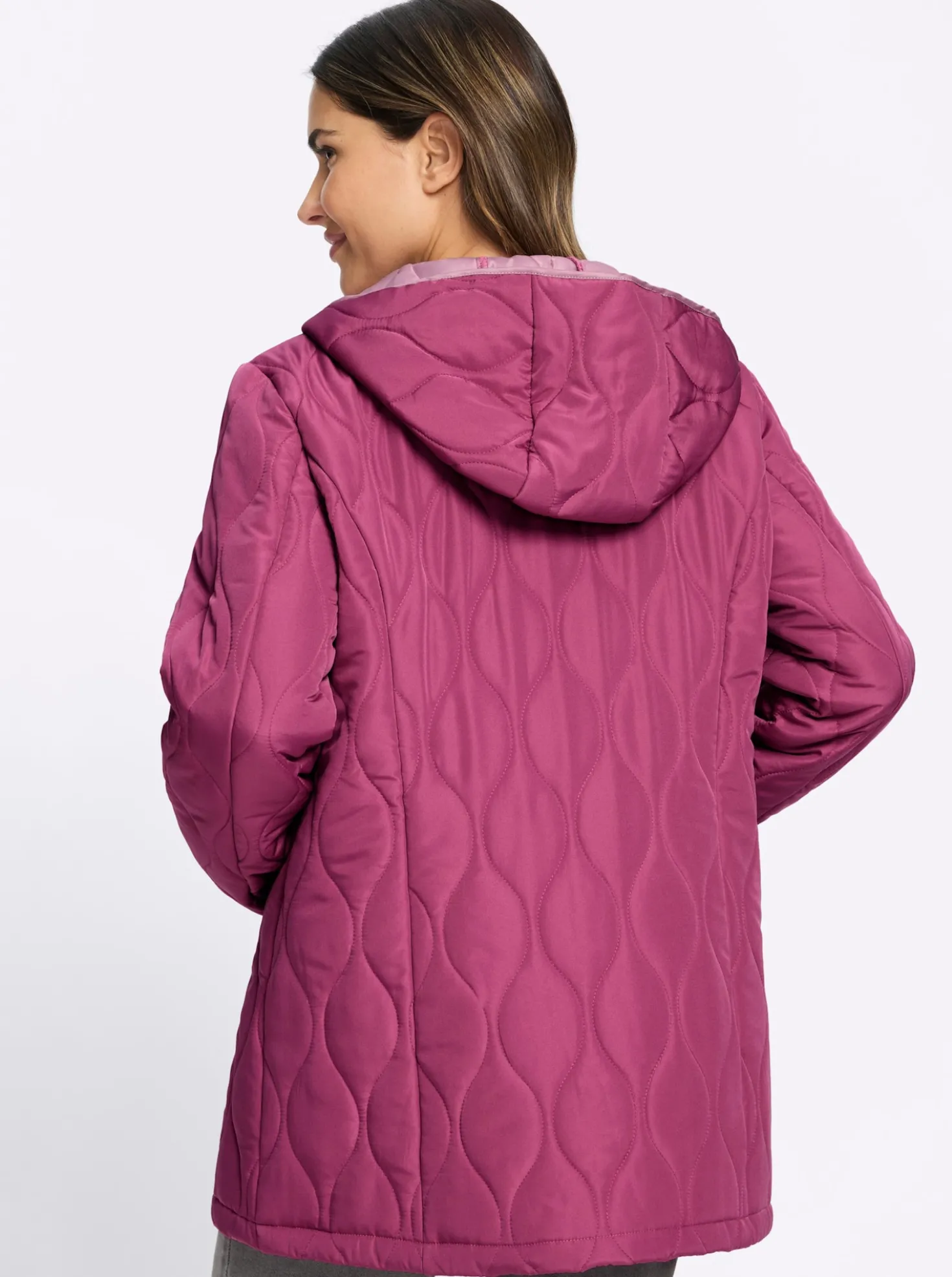 Steppjacke mit kontrastfarbenem Futter