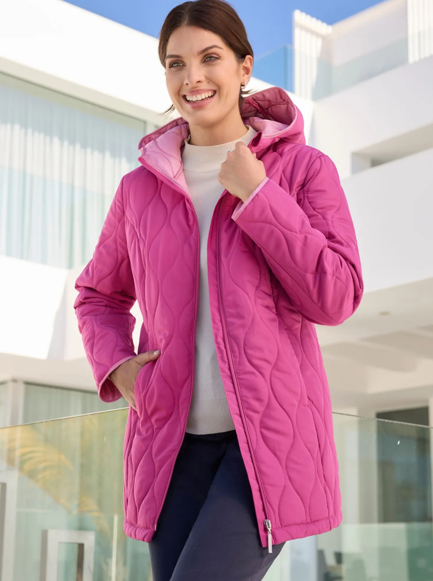 Steppjacke mit kontrastfarbenem Futter