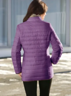 Steppjacke mit kontrastfarbigem Futter