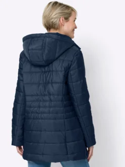 Steppjacke mit seitlichen Druckknöpfen