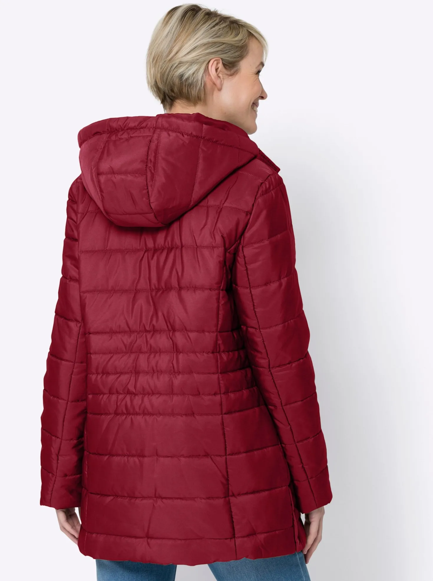 Steppjacke mit seitlichen Druckknöpfen