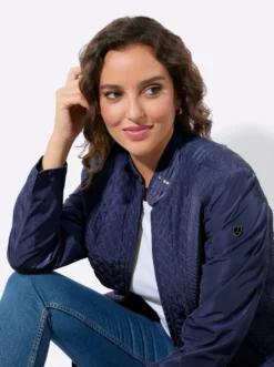 Steppjacke mit verdeckten Reißverschluss-Taschen