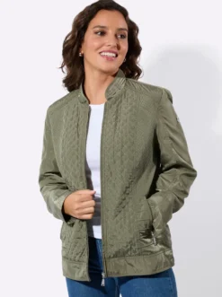 Steppjacke mit verdeckten Reißverschluss-Taschen
