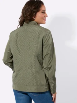 Steppjacke mit verdeckten Reißverschluss-Taschen
