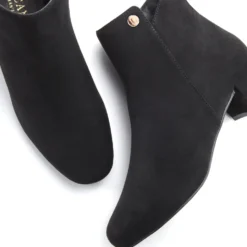 Stiefelette