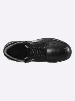 Stiefelette mit Profilsohle