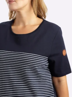 Streifenshirt im figurbetonten Schnitt