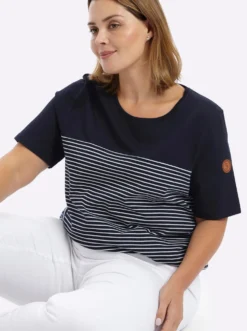Streifenshirt im figurbetonten Schnitt