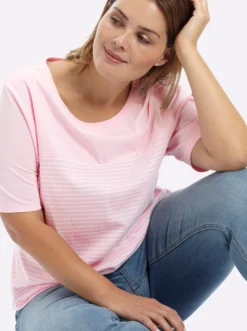 Streifenshirt im figurbetonten Schnitt