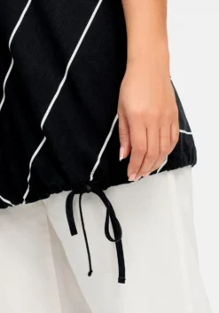 Streifenshirt mit Bindeband am Saum