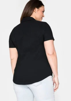 Stretchbluse mit kurzem Arm, leicht tailliert